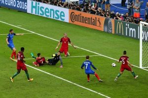 France win hearts but lose final
